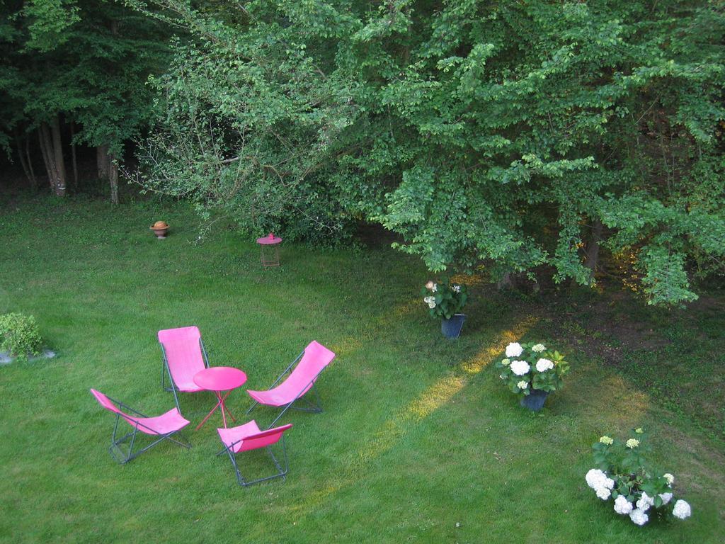 Bed and Breakfast Logis De La Paqueraie Saint-Branchs Exterior foto