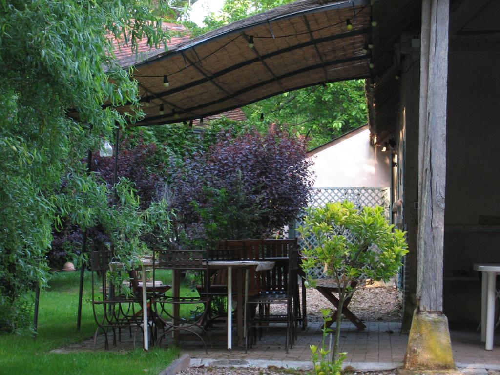 Bed and Breakfast Logis De La Paqueraie Saint-Branchs Exterior foto