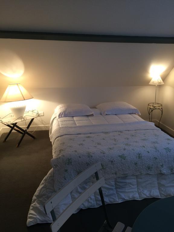 Bed and Breakfast Logis De La Paqueraie Saint-Branchs Exterior foto