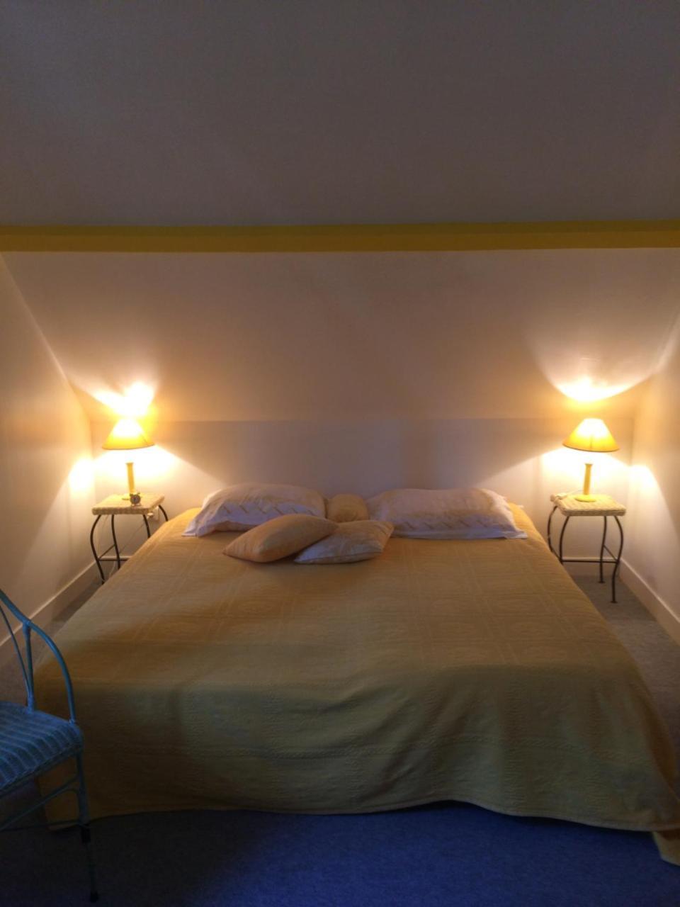 Bed and Breakfast Logis De La Paqueraie Saint-Branchs Exterior foto